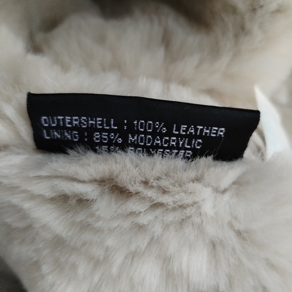 Vintage Wilsons Leather jacket with faux fur lining and hood - Picture 11 of 15